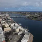 These KAP Reports feature large dowel-and-plastic kites as the lifter.