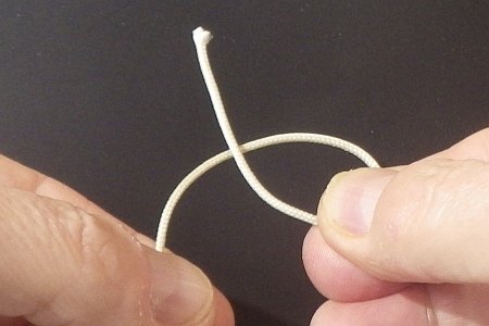 Double Knot - step 1 Double Knot - step 1