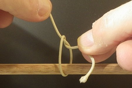 Half Hitch Knot - step 2