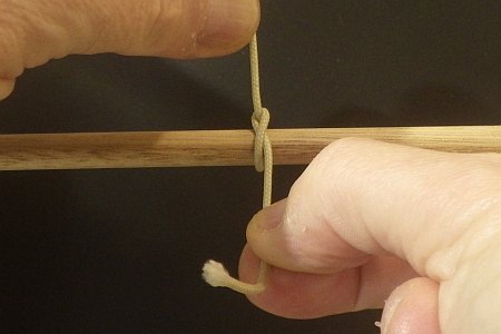 Half Hitch Knot - step 3
