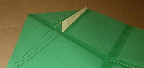 The Paper Rokkaku kite - V-shape formed, all the way along.