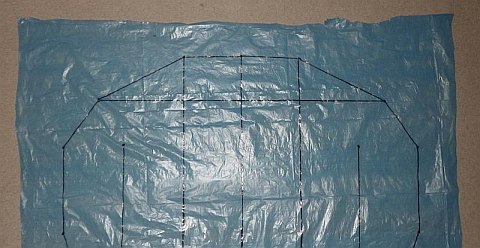The Octopus kite - extra line drawn across the lower surface. The Octopus kite - extra line drawn across the lower surface.