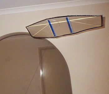 The MBK Indoor Genki kite in flight. Indoor kite posts - genki. MBK Indoor Genki.
