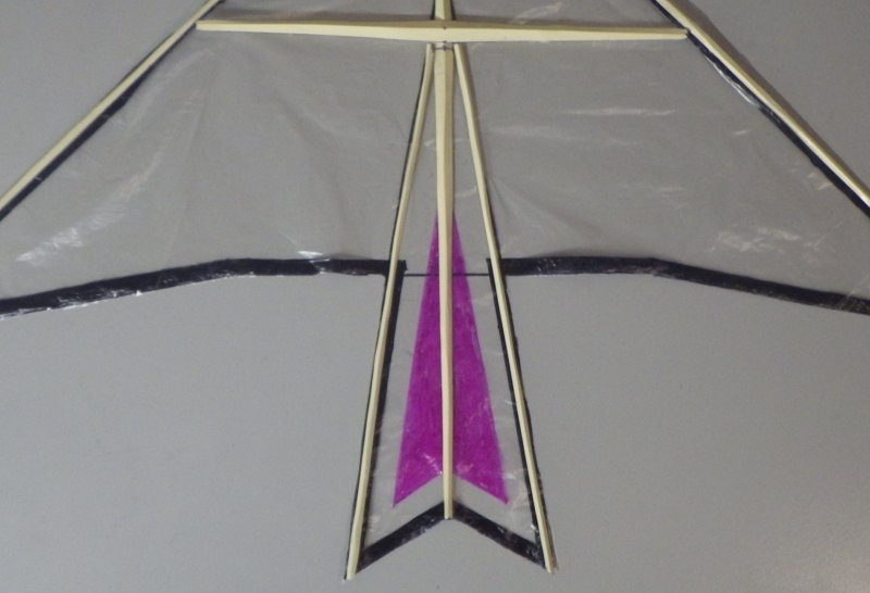 Making the Indoor Bird kite - Step 6c