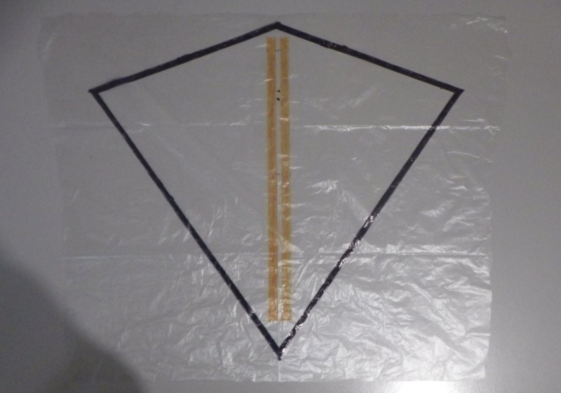 Making the Indoor Diamond kite - Step 2a