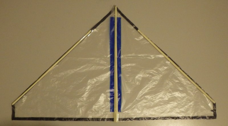 Making the Indoor Delta kite - Step 4e