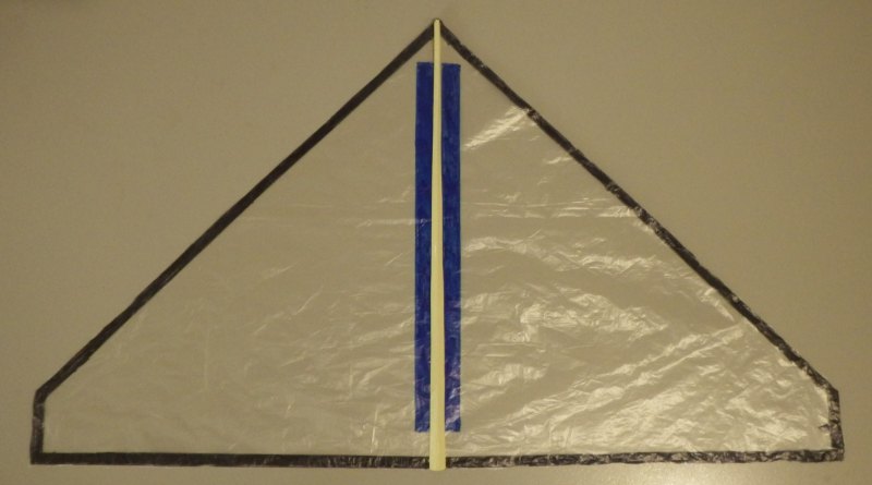 Making the Indoor Delta kite - Step 4a
