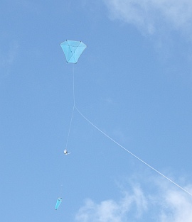The MBK Multi-Dowel Barn Door kite in flight. The MBK Multi-Dowel Barn Door kite in flight.