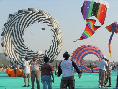 Large Ring Kites
