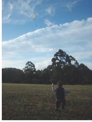 Kite Flying Log - Aren flying the Kids Diamond kite, which was later redesigned to become the MBK Tiny Tots diamond.