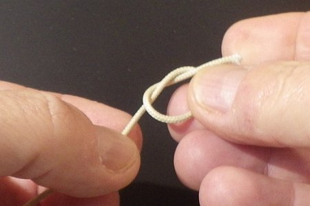 Simple Knot - step 3