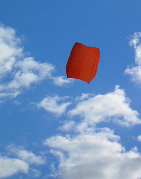 The 2-Skewer Sled kite in flight.