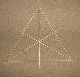 Easy Kitemaking: How to Build a Tetrahedral Kite - FeltMagnet